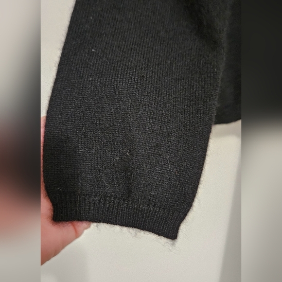 GENEVA Cashmere collared sweater top. Size Small - Picture 6 of 6